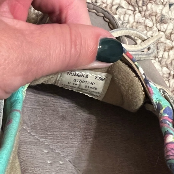 Gently worn Grey Sperry Angelfish Boat Shoes - Picture 11 of 11